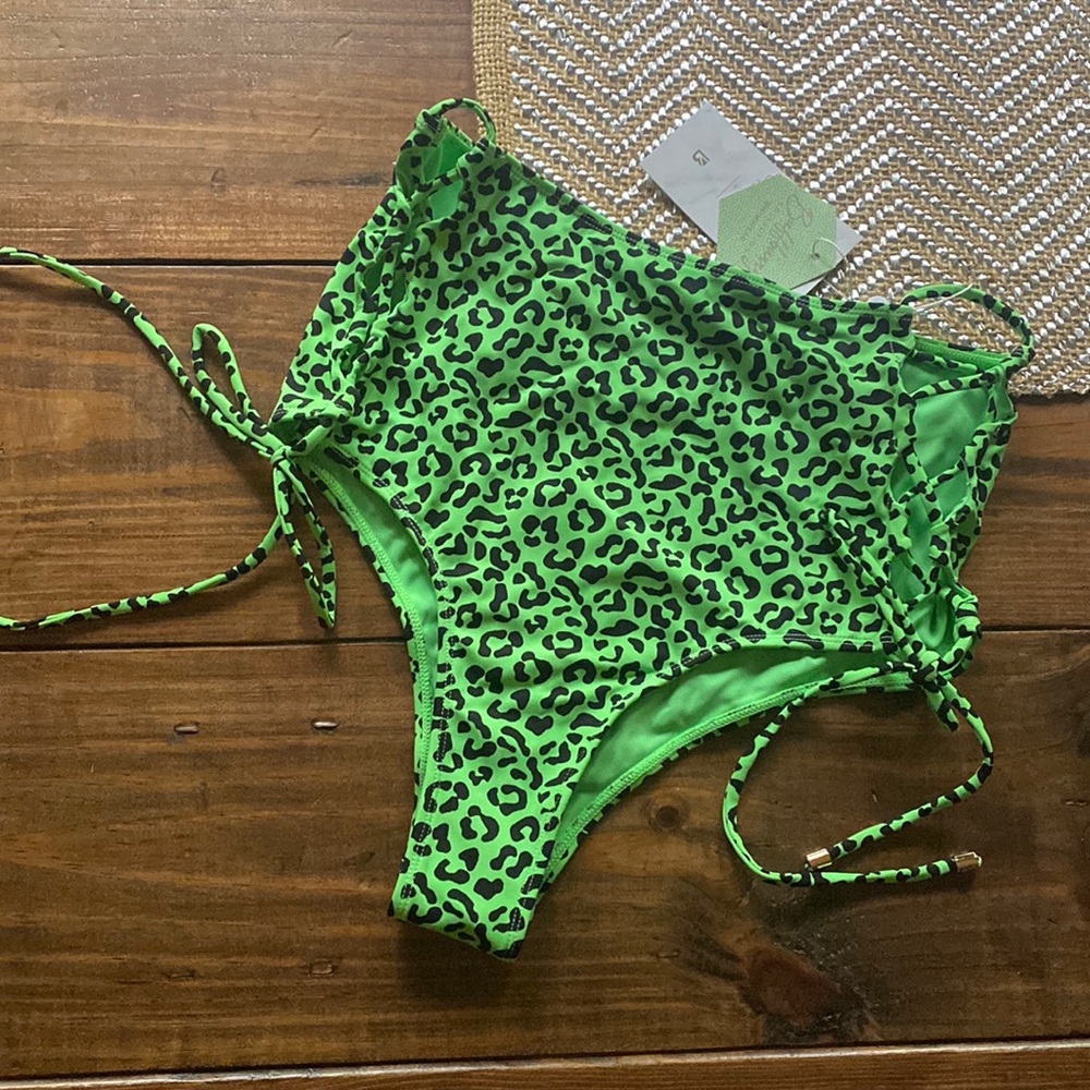 NWT BuffBunny Santorini Green Leopard Print Bikini Bottom size large